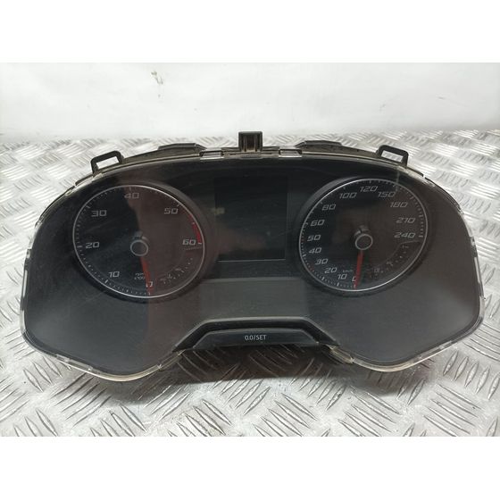Cuadro Instrumentos Para Seat Arona