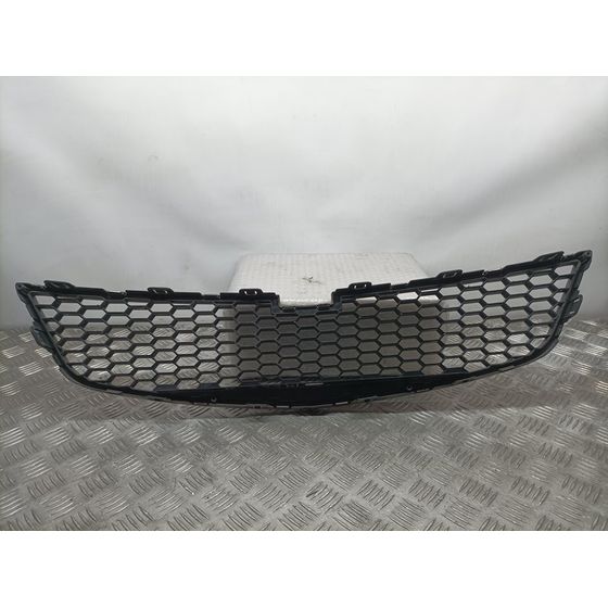Rejilla Paragolpes Central Para Chevrolet Cruze