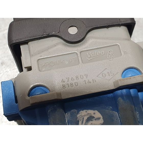Mando Elevalunas Delantero Derecho Para Renault Master Kombi