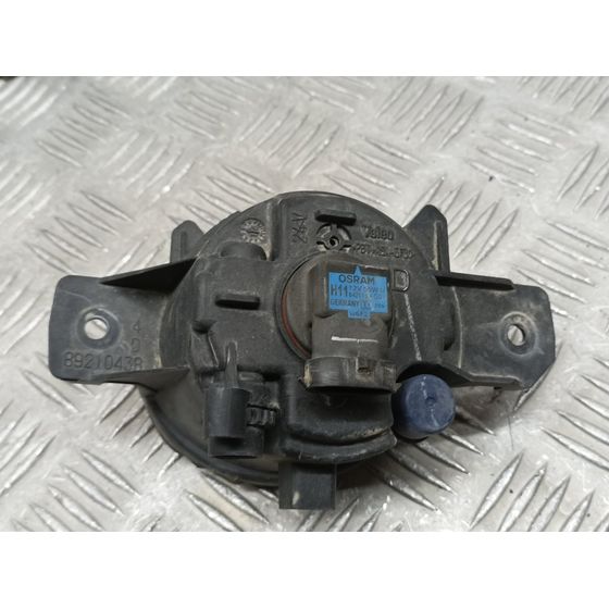 Faro Antiniebla Derecho Para Renault Master Kasten