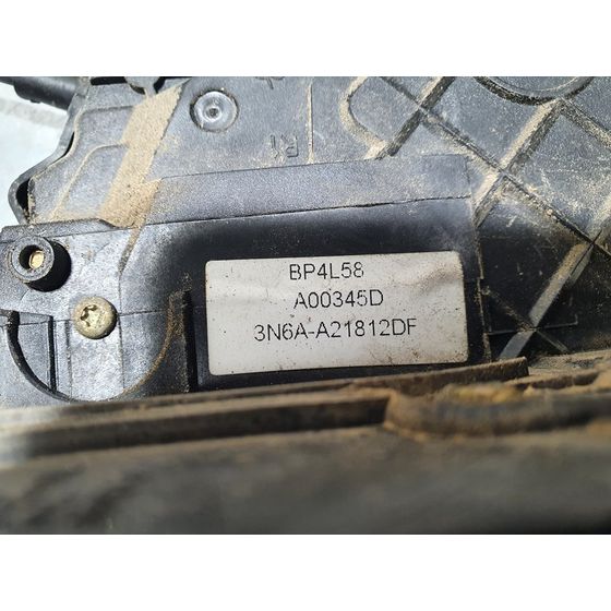 Cerradura Puerta Delantera Derecha Para Mazda 3 Berlina