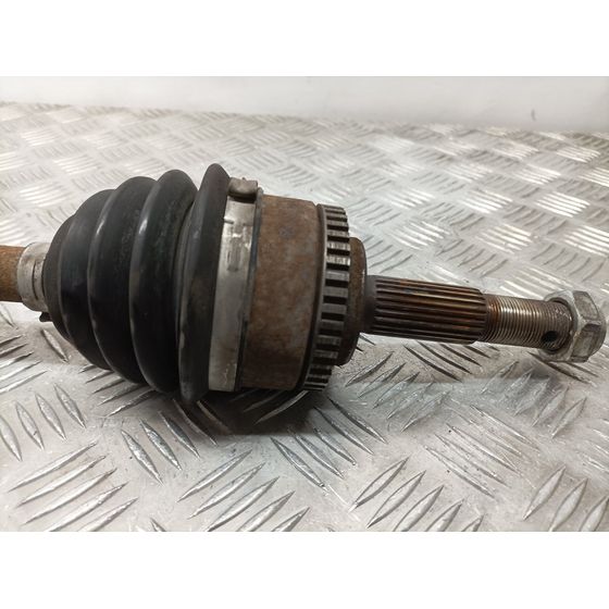 Transmision Delantera Derecha Para Nissan Almera