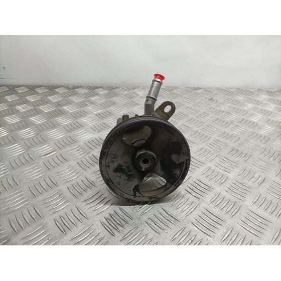 Bomba Direccion para Nissan Almera (N16/E)
