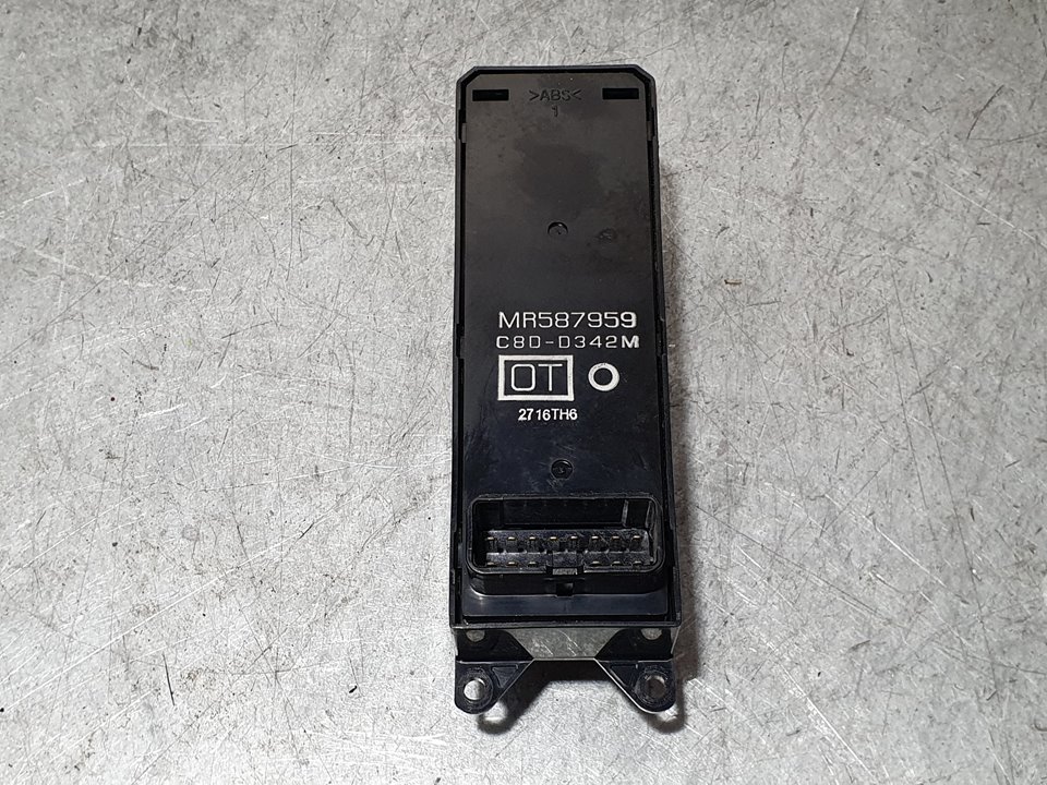Mando Elevalunas Delantero Izquierdo  Para Mitsubishi Colt Berlina 3
