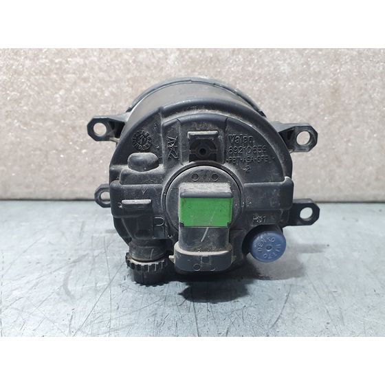 Faro Antiniebla Derecho Para Toyota Auris