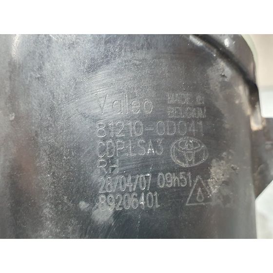 Faro Antiniebla Derecho Para Toyota Auris
