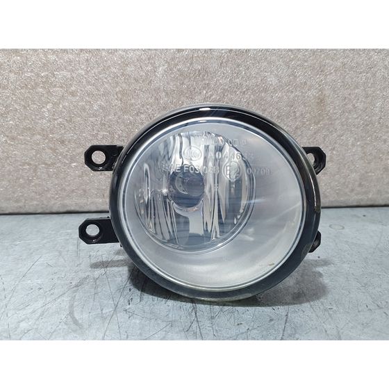 Faro Antiniebla Derecho Para Toyota Auris