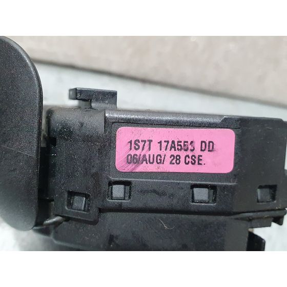 Mando Limpia Para Ford Fiesta