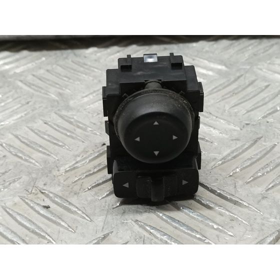 Mando Retrovisor Para Nissan Micra V