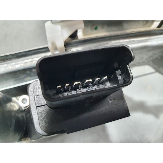 Elevalunas Delantero Derecho Para Peugeot 2008