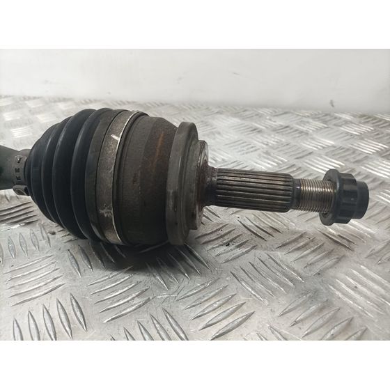 Transmision Delantera Derecha Para Toyota Auris