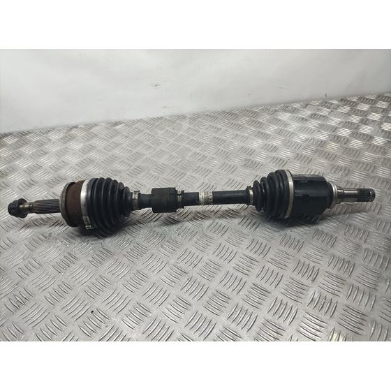 Transmision Delantera Izquierda Para Toyota Auris