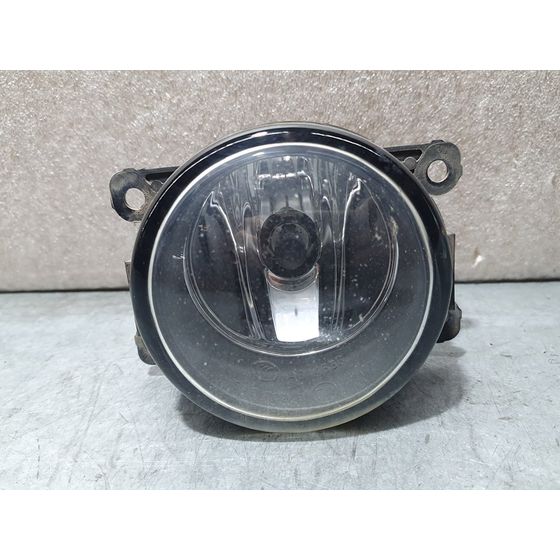 Faro Antiniebla Derecho para Ford Focus Lim. (Cb4)