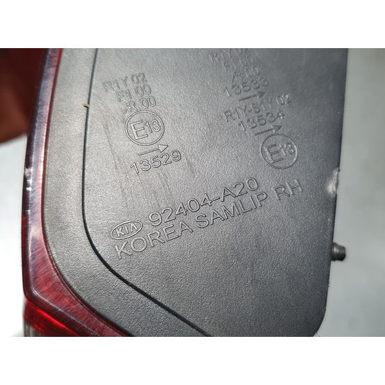 Piloto Trasero Derecho Para Kia Cee'd