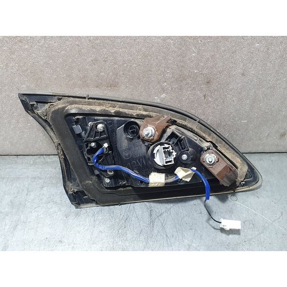 Piloto Trasero Derecho Para Mazda 3 Lim.
