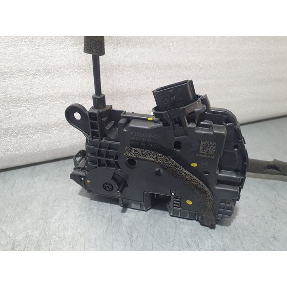 Cerradura Puerta Trasera Derecha  Para Nissan Micra V
