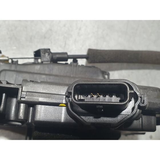 Cerradura Puerta Trasera Derecha  Para Nissan Micra V