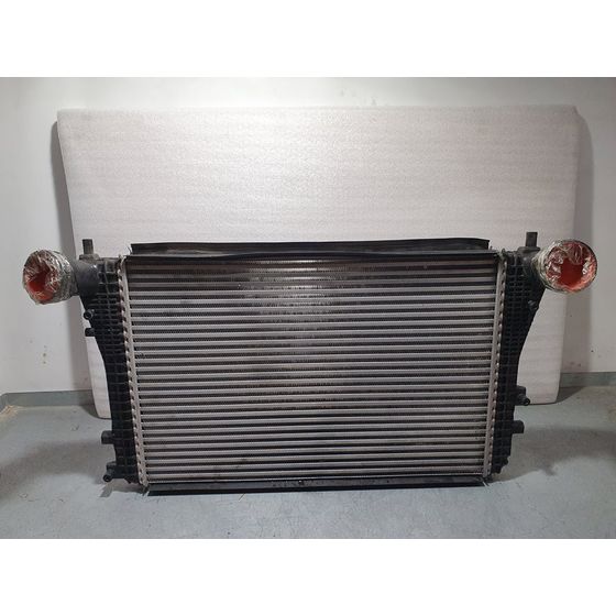 Intercooler Para Volkswagen Golf V Berlina