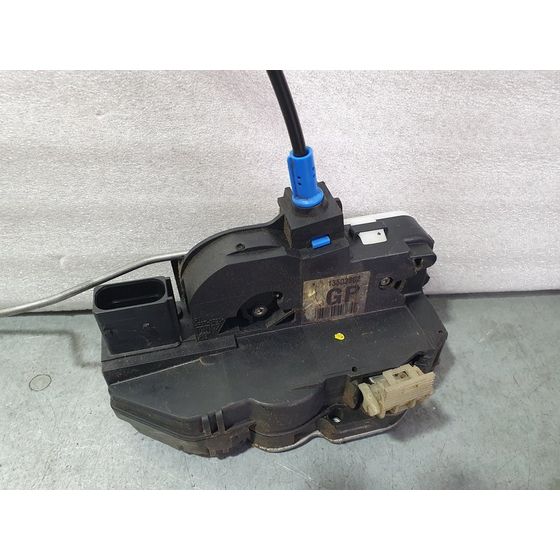 Cerradura Puerta Delantera Derecha Para Opel Astra J Lim.