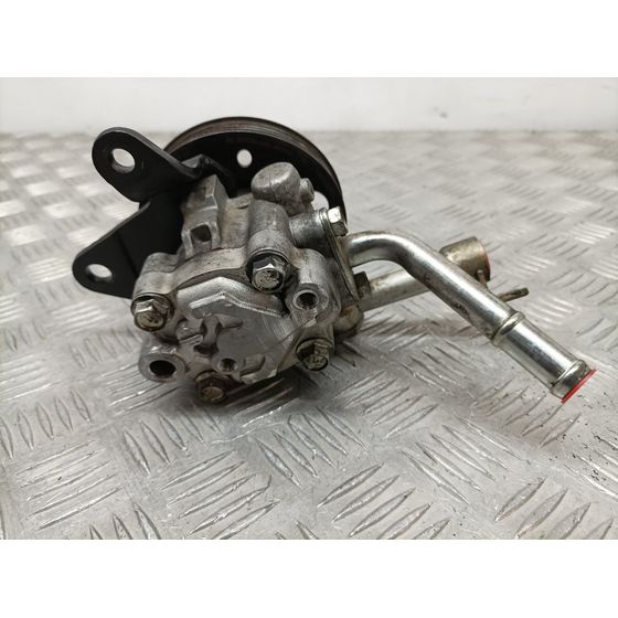 Bomba Direccion Para Nissan Pathfinder