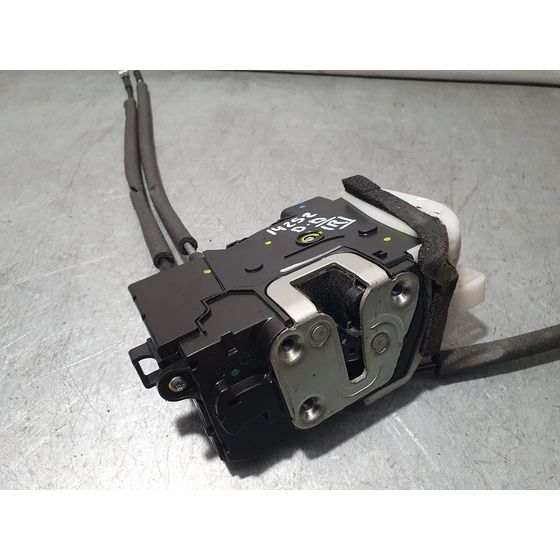 Cerradura Puerta Delantera Derecha Para Hyundai Ix35