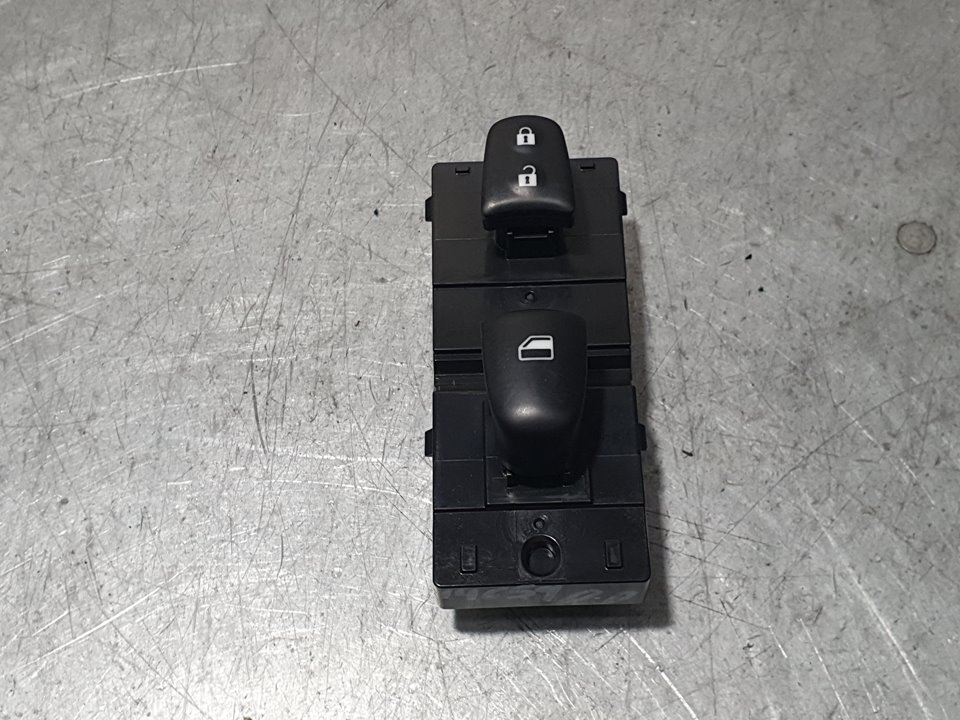 Mando Elevalunas Delantero Derecho Para Nissan Micra V