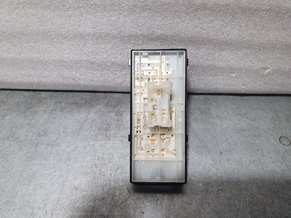 Mando Elevalunas Delantero Derecho Para Nissan Micra V