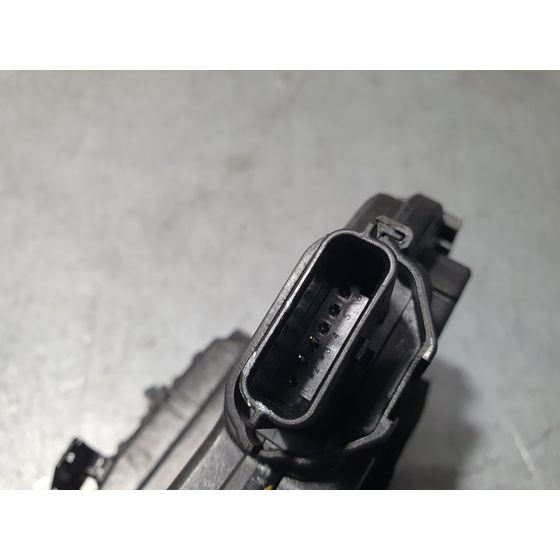 Cerradura Puerta Delantera Derecha Para Nissan Micra V