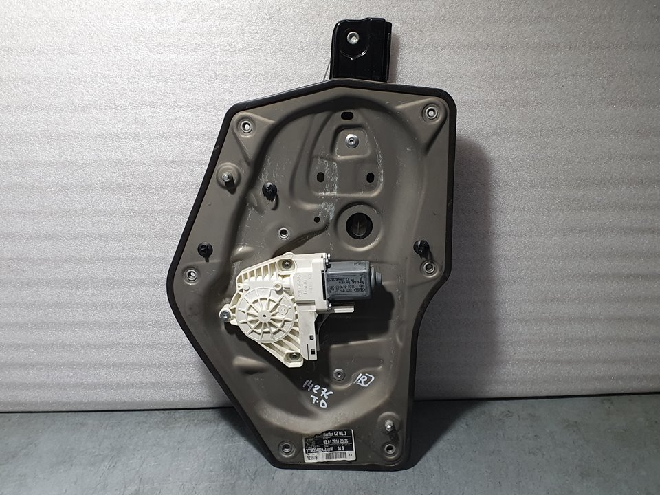Elevalunas Trasero Derecho Para Skoda Superb Combi