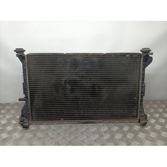 Radiador Agua Para Ford Focus Berlina