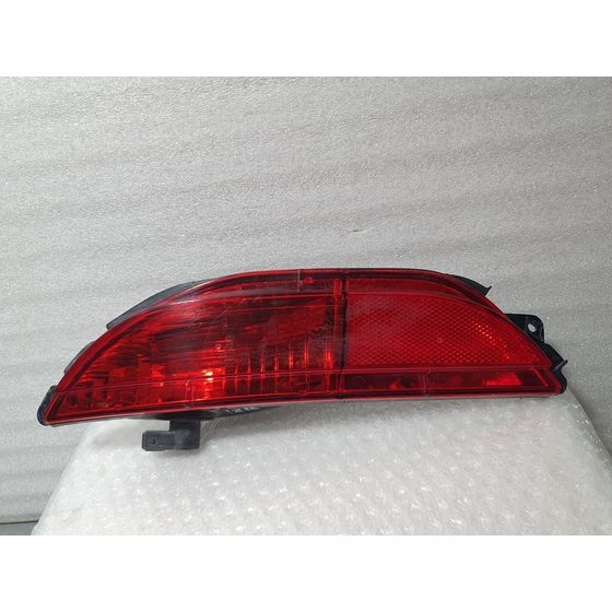 Piloto Trasero Izquierdo Paragolpes para Alfa Romeo Mito (145)