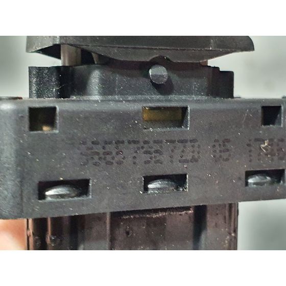 Mando Elevalunas Delantero Derecho Para Citroen C3