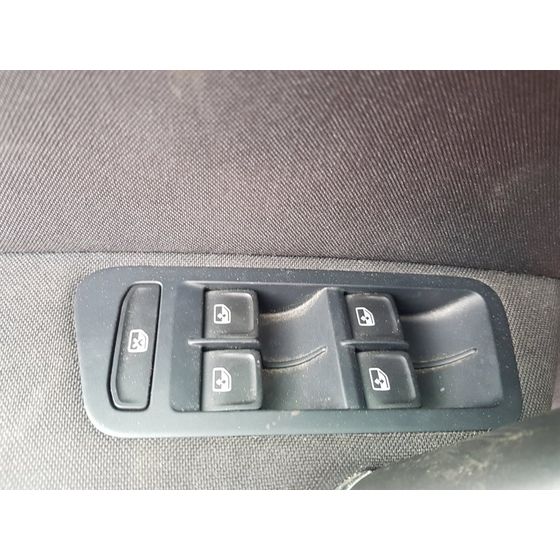 Mando Elevalunas Delantero Izquierdo Para Volkswagen Golf Vii Sportsvan