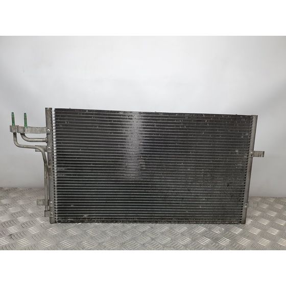 Condensador / Radiador Aire Acondicionado para Ford Focus Berlina (Cap)