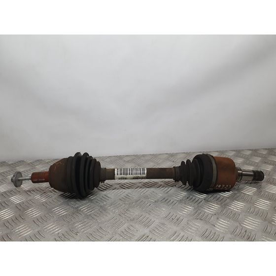 Transmision Delantera Izquierda Para Ford Focus Berlina