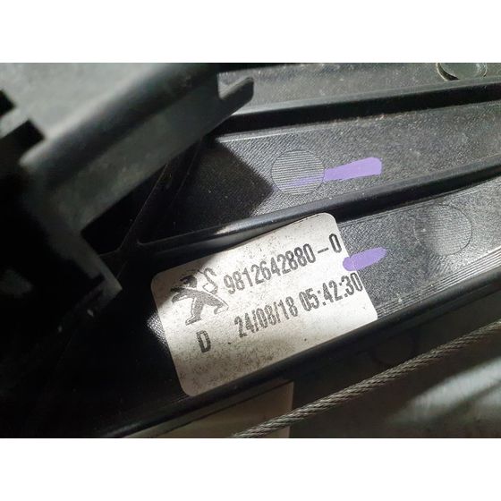 Elevalunas Trasero Derecho Para Peugeot 5008