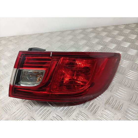 Piloto Trasero Derecho Para Renault Clio Iv