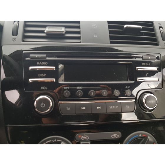 Sistema Audio / Radio Cd Para Nissan Pulsar