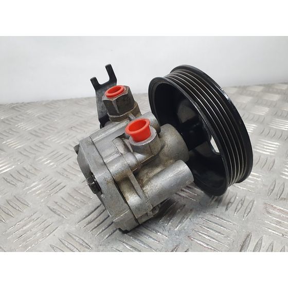 Bomba Direccion para Kia Carnival Ii