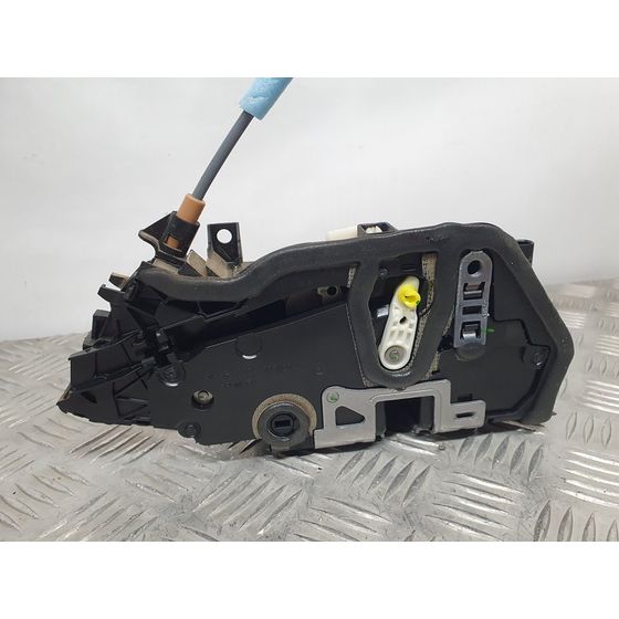 Cerradura Puerta Trasera Derecha para Bmw Serie 1 Lim. (F40)