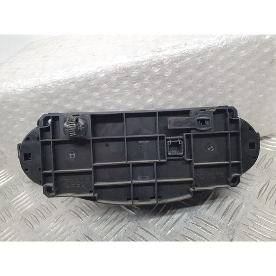 Mando Climatizador Para Toyota Yaris