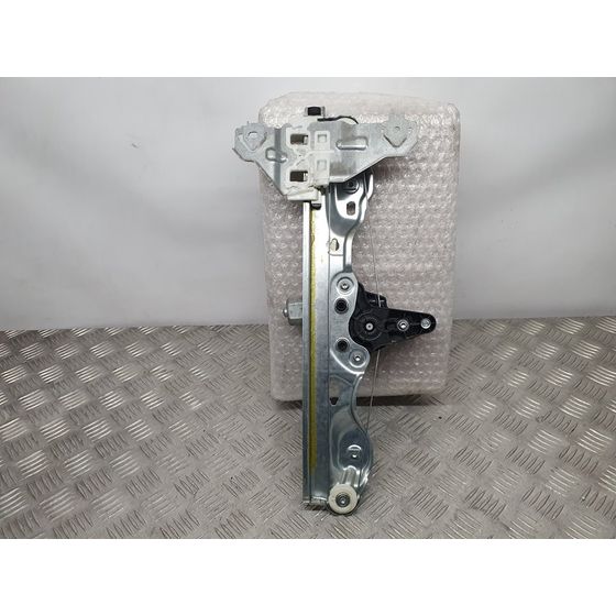 Elevalunas Trasero Derecho Para Nissan Pulsar