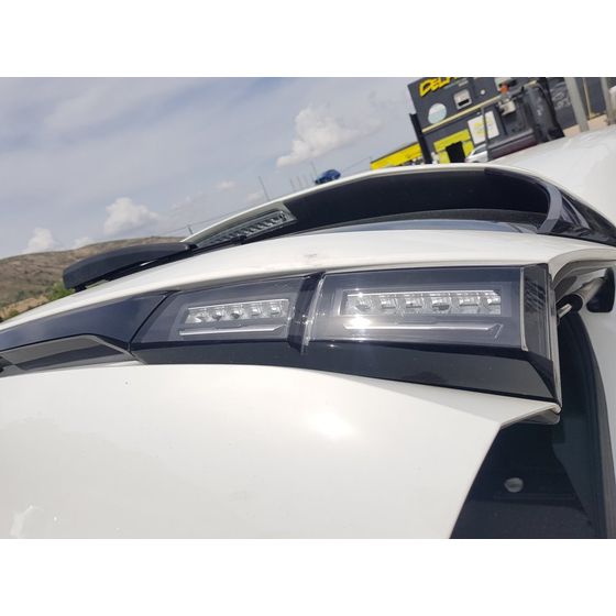 Piloto Trasero Derecho Para Peugeot 308