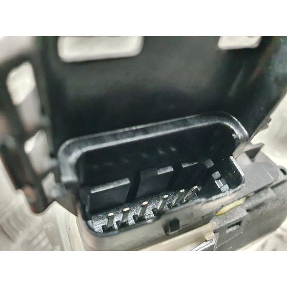 Cerradura Puerta Trasera Izquierda  Para Opel Crossland X