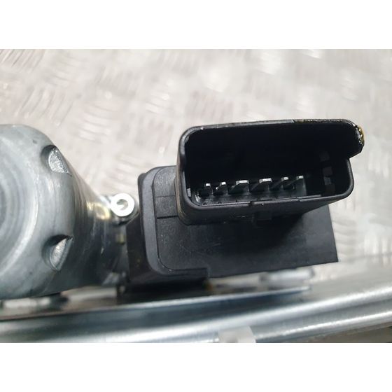 Elevalunas Delantero Izquierdo Para Peugeot 2008