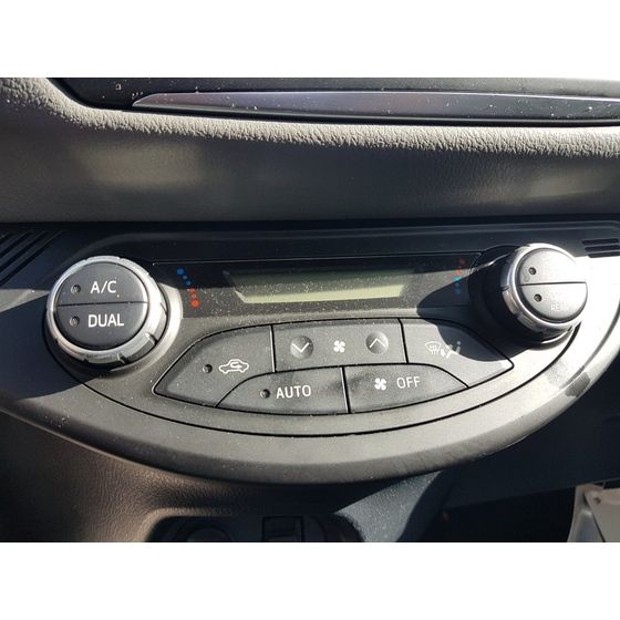 Mando Climatizador Para Toyota Yaris