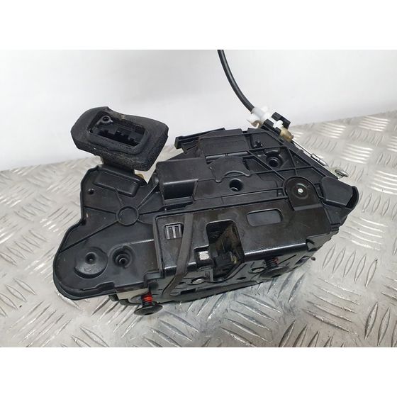 Cerradura Puerta Delantera Izquierda Para Volkswagen Polo