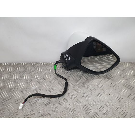 Retrovisor Derecho para Nissan Micra V (K14)
