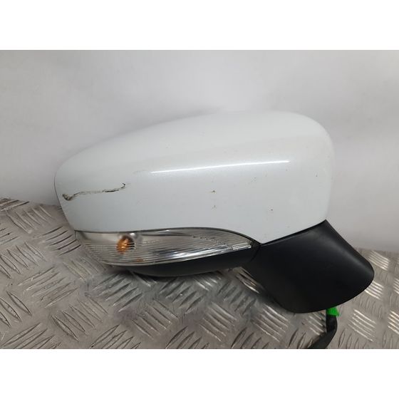 Retrovisor Derecho para Nissan Micra V (K14)