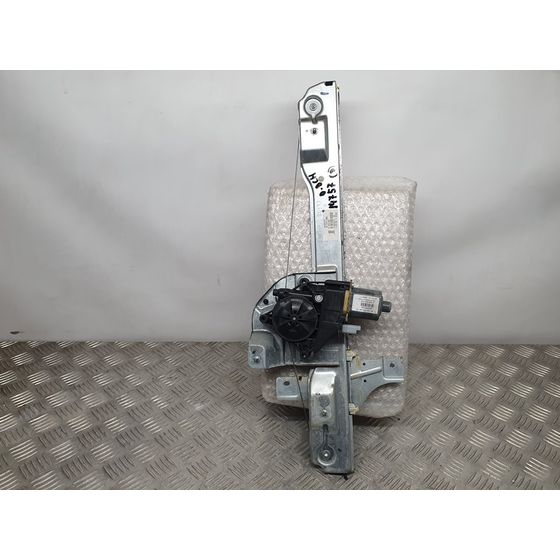Elevalunas Delantero Derecho Para Peugeot 208